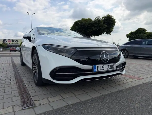 Mercedes-Benz EQS